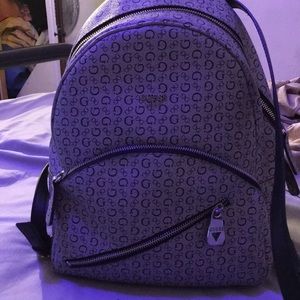 Meet your Posher, Connie